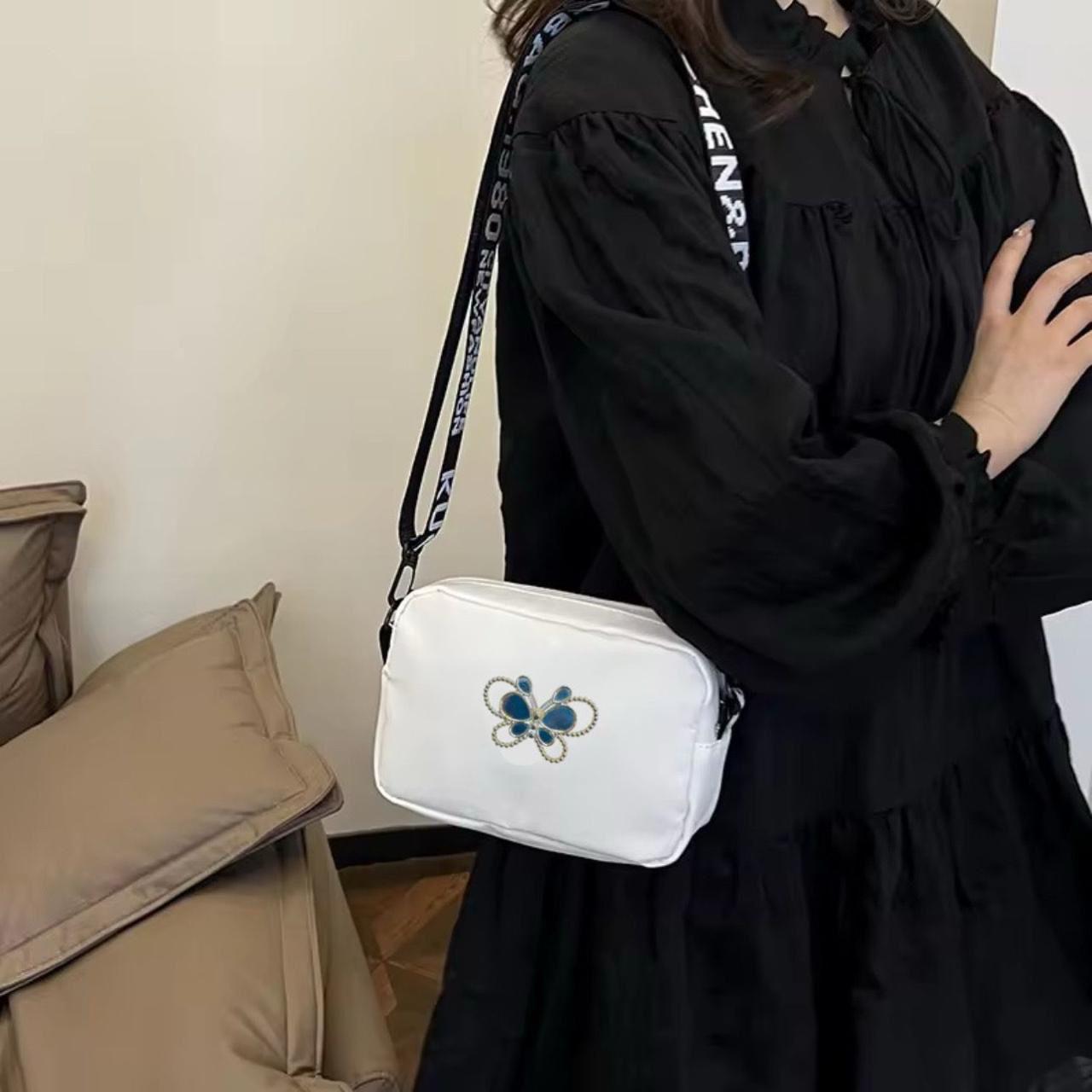 Unique hand bag